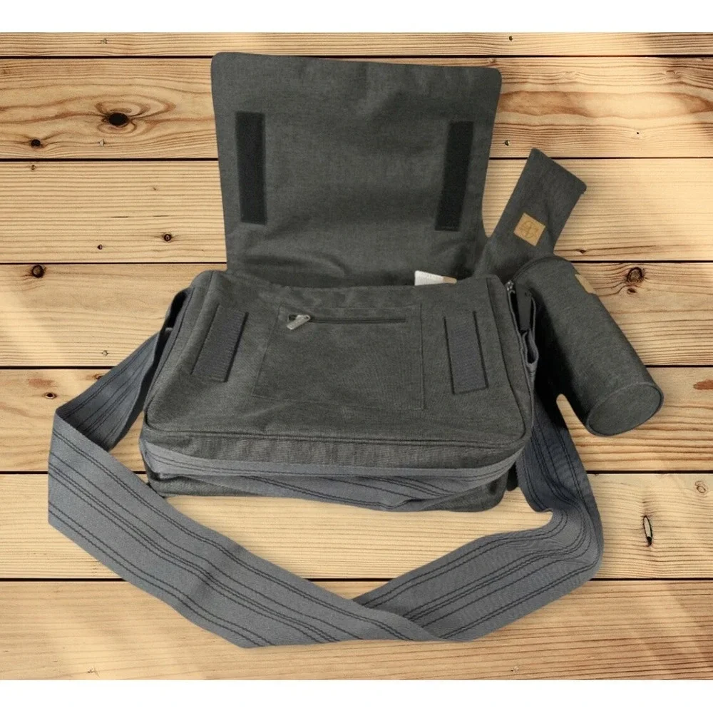 Lassig‎ Messenger Diaper Bag Multi-Function W/Changing Pad, Multiple Pockets NWT